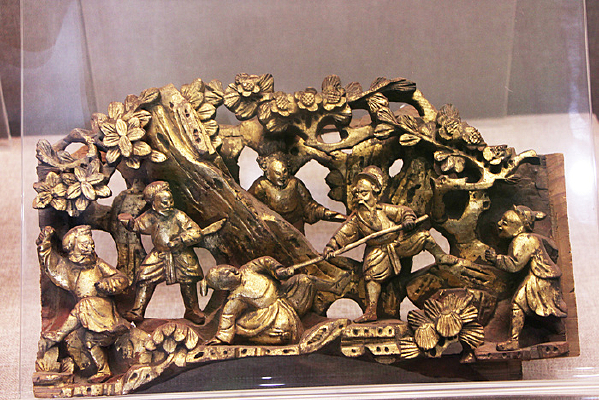 �峯����ľ����