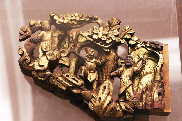 �峯ʱ�ڽ���ľ����