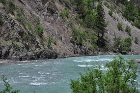 ɽ���峺�ĺ���