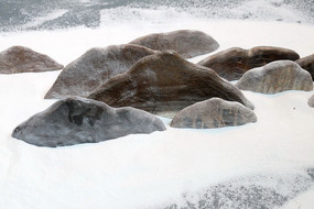 ��ʯ��ѩ�쾰