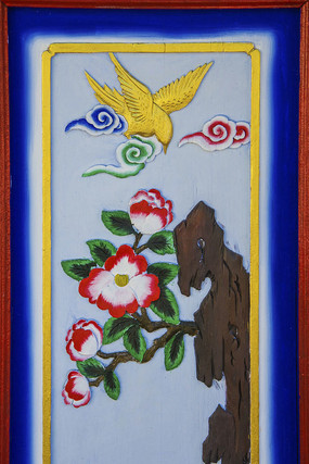 ǧɽ�����۱�ϼ�����ϻ���뻨��ľ��