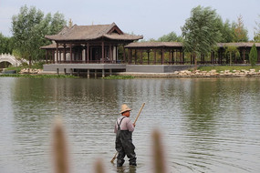 �������