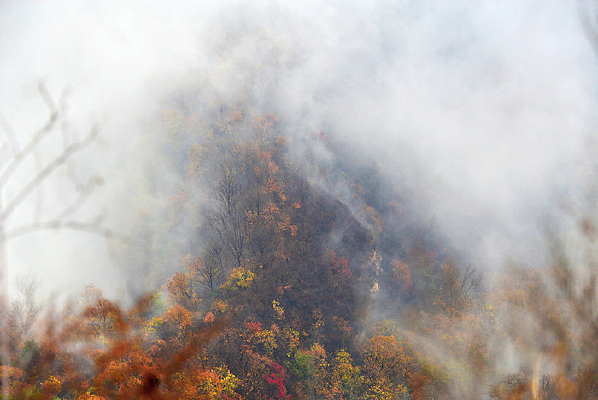 ̫��ɽ����ɫ