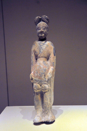 �����F�޷���Ůٸ