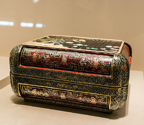 �ٱ�Ƕ����«���Ƴ�����