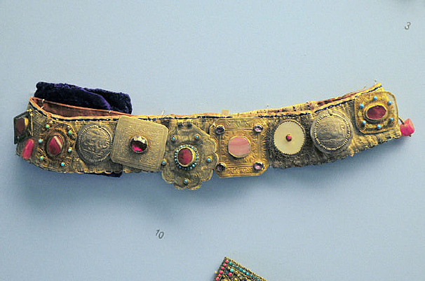 ����������