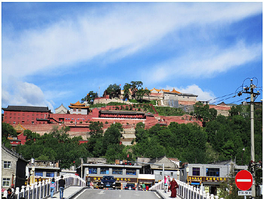 ���ɽ����̨ɽ