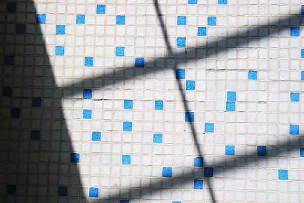 ������ ��