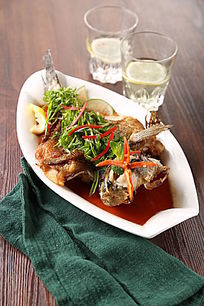 �ͽ������