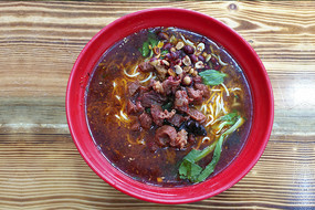 ��ʳ����С��