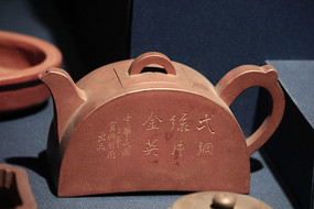 �峯��Բ����ɰ��