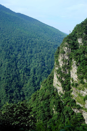 ����ɽ��ɫ