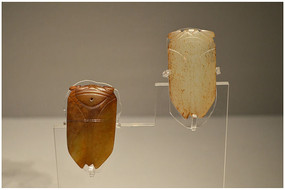 �������