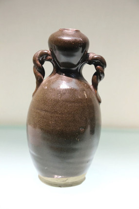 �δ�����˫ϵ��«��ƿ