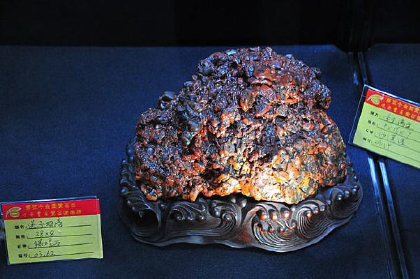 ��Ȼʯ���Ӷ���ڼ�