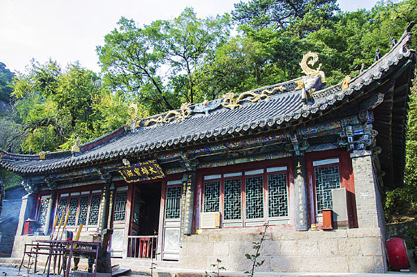 ǧɽ��Խ�´��۱���