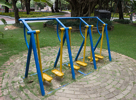 ��԰������