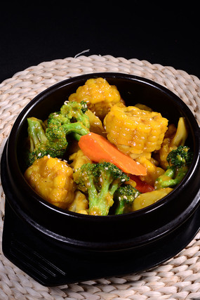 Ʈ�����׻���