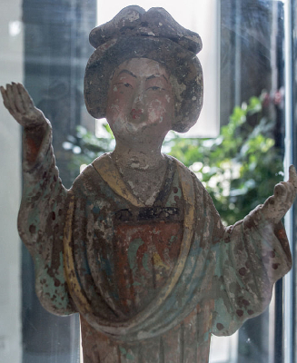 �ƴ�����ŮӶ