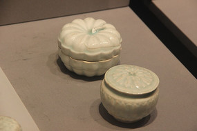 �δ�Ӱ��ɷۺ�