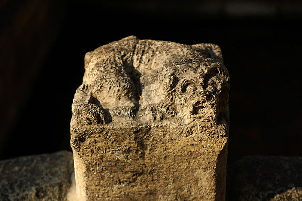 �߲���ʯ��������ͷ