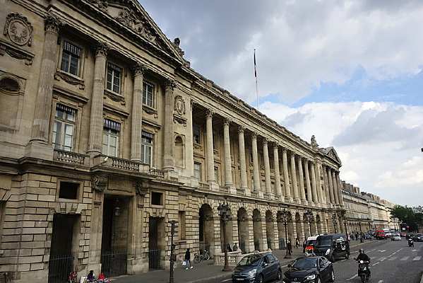 ����������н���