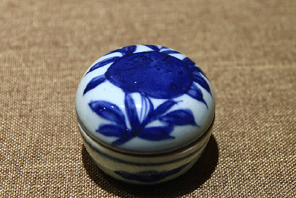 �����໨��֦ʯ���ƸǺ�