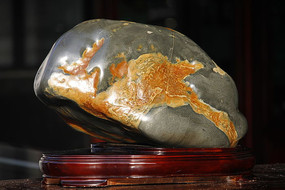 ����ͼ����ʯ�ڼ�