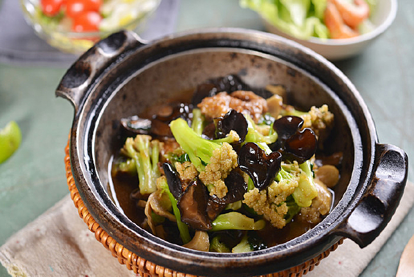 �޺�����