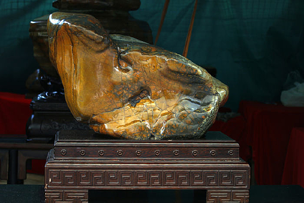 ������״��ʯ