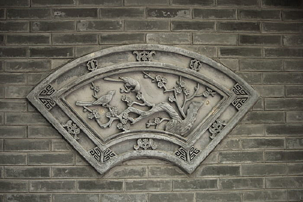 �ڿ����λ���