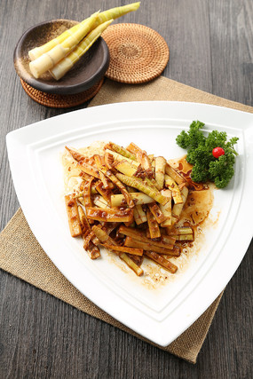 ���Դ���