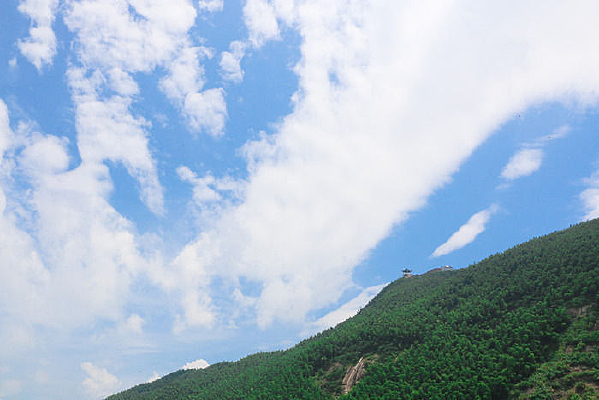 ����µ�ɽ��