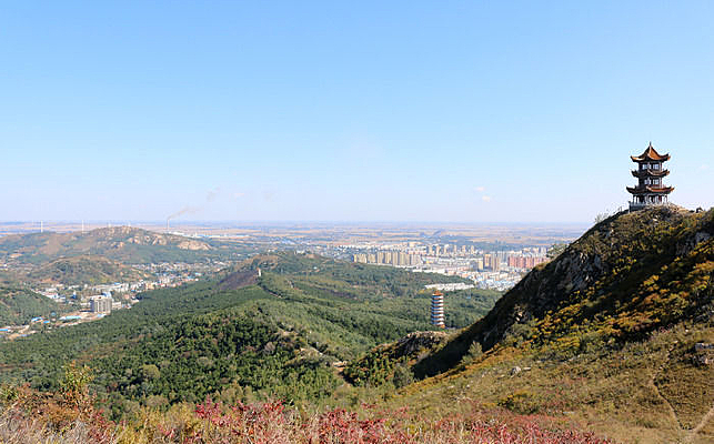 ɽ����ɽ����Զ���ĳ���