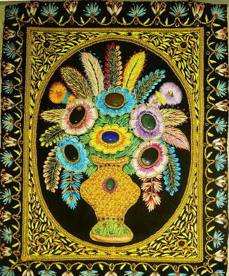 ��ɫ����װ�δ���