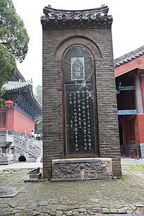 �����±���