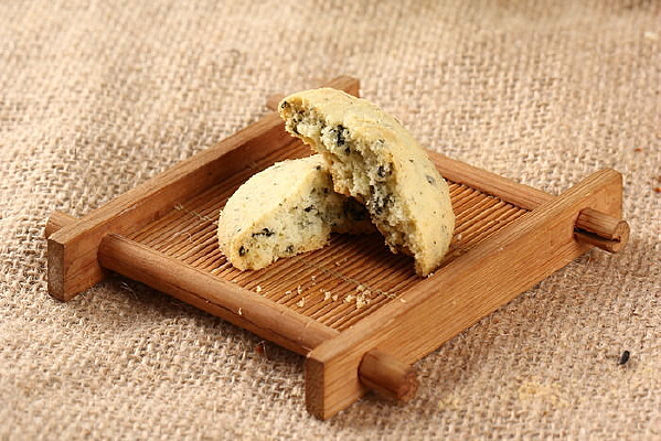 ��̦����