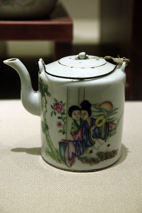 �ʻ�����������