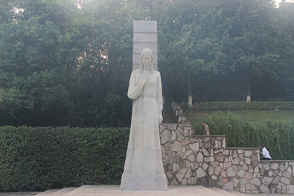 Ů������ʯ��