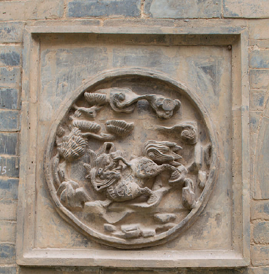 �ɺ�����ǽ��ש��