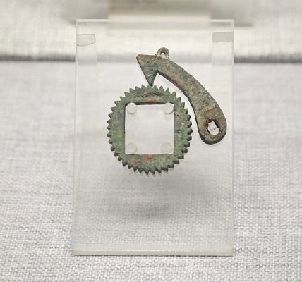 ս����ͭ����