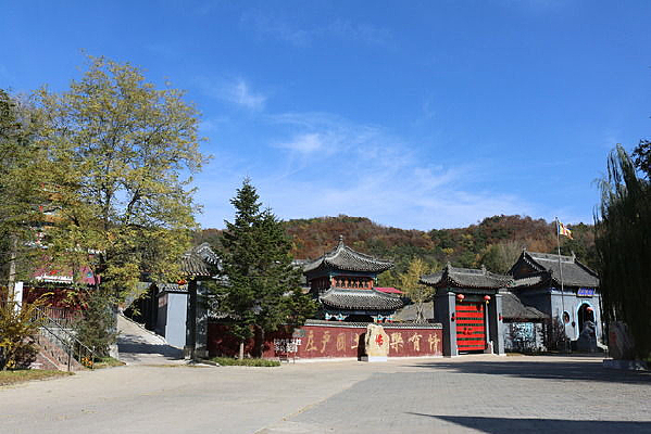 ��������µ���Ȫ��