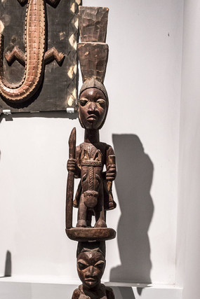 ľ����ʿ��ĸ�׵�����