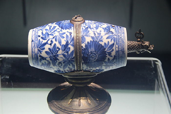 ��Ӻ���໨��֦����ζ��ƾ���