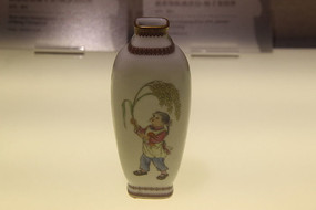 �²ʷ���ͼƿ