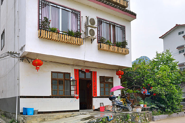 �������С¥