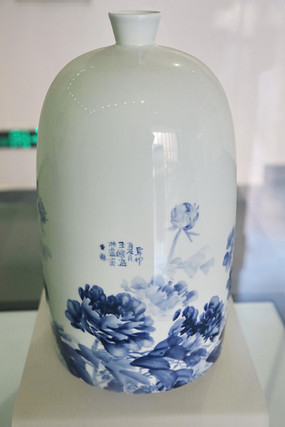 �໨ĵ��С��ƿ