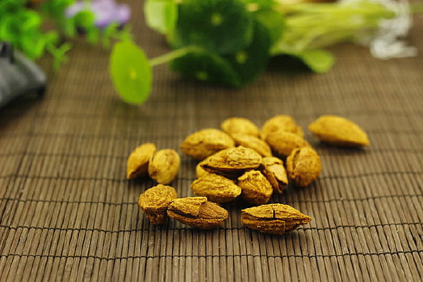 �½��İ͵�ľ