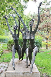 �����µ���Ů