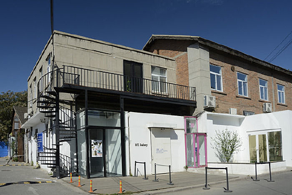 ����������